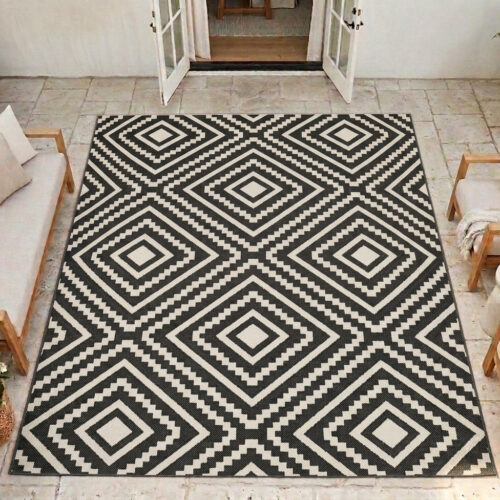Terrace Large Diamond Black Rug