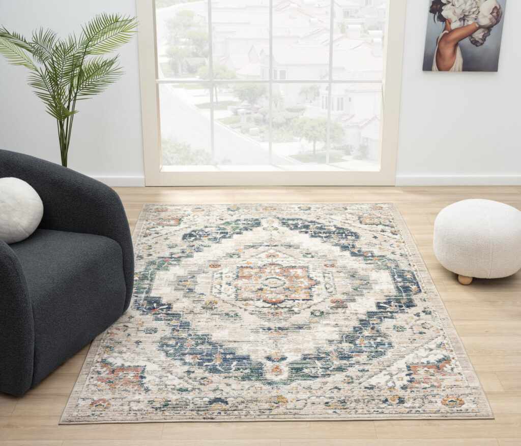 Nuevo Loki Cream / Blue Rug