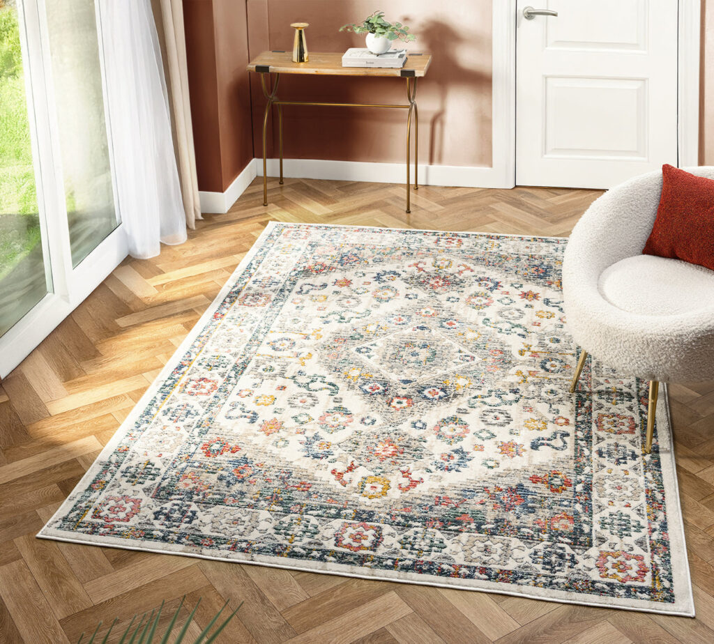 Nuevo Oscar Cream / Blue Rug