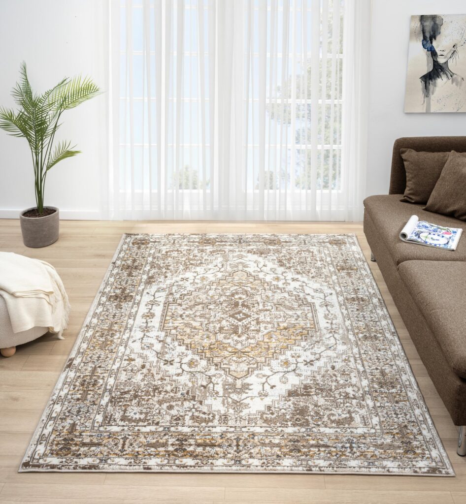 Vintage 552AG Cream Rug
